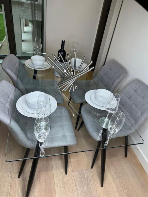 Royal Dock Luxury Londra